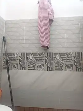 Hot-Tinaa online show from 4, 4, 2026