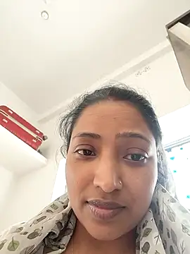 Hot-Tinaa online show from 17, 1, 2026