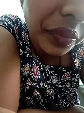 Hot-Tinaa online show from 23, 4, 2026