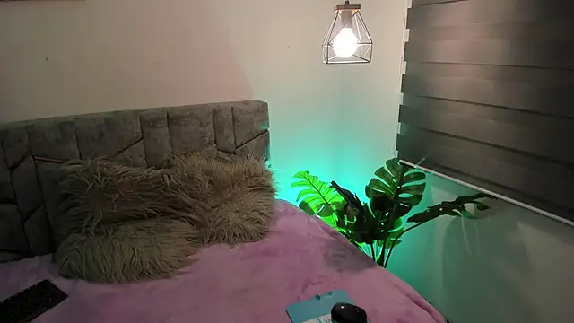 Snapshot of im_sabrina_cute chatting on 30, 5, 2026 im sabrina cute online show from 30, 5, 2026