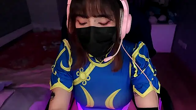 Lucyiy  online show from 25, 7, 2026