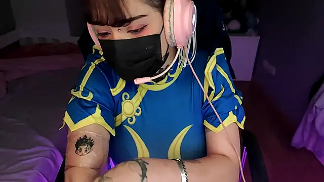 Lucyiy  online show from 5, 7, 2026
