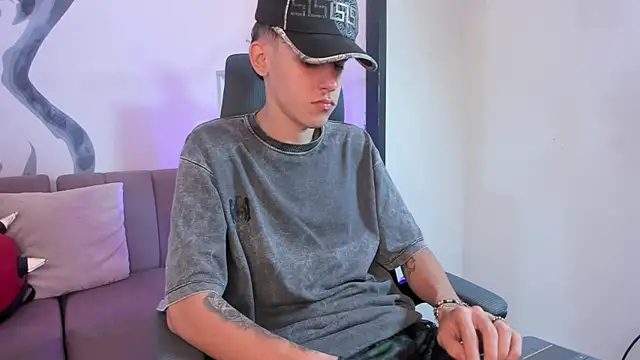 mikebenefleck 01 online show from 17, 1, 2026