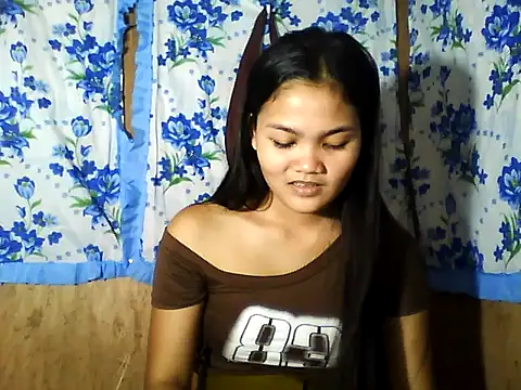 PinaySkinnyJust18 online show from 28, 4, 2026