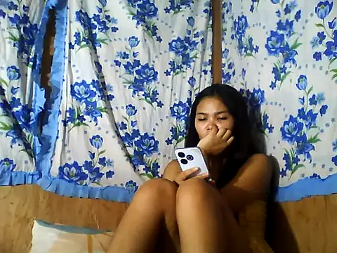 Snapshot of PinaySkinnyJust18 chatting on 5, 7, 2026 PinaySkinnyJust18 online show from 5, 7, 2026