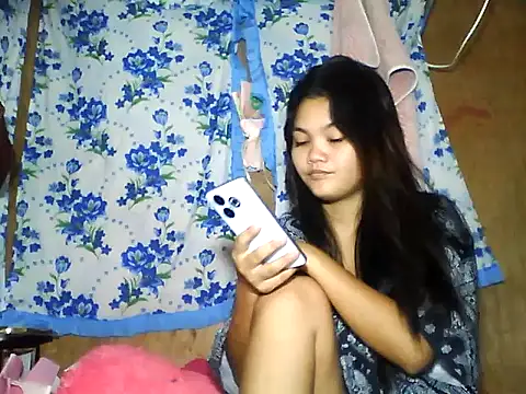 Snapshot of PinaySkinnyJust18 chatting on 3, 6, 2026 PinaySkinnyJust18 online show from 3, 6, 2026