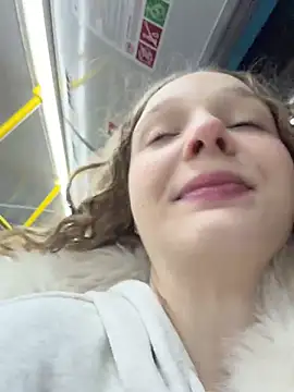 outside rosy online show from 27, 4, 2026