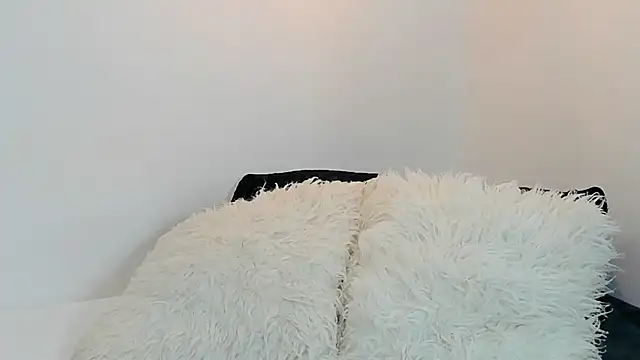 annarosse  online show from 2, 4, 2026