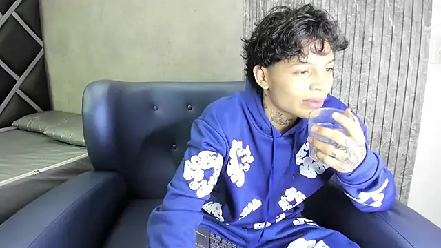 Snapshot of Dogan_Renzo0 chatting on 14, 2, 2026 Dogan Renzo0 online show from 14, 2, 2026