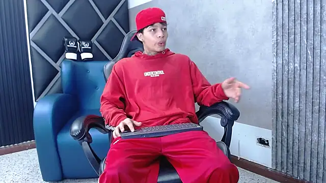 Snapshot of Dogan_Renzo0 chatting on 6, 2, 2026 Dogan Renzo0 online show from 6, 2, 2026