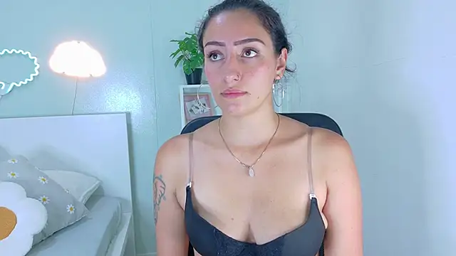 AmmyRouse   online show from 18, 2, 2026