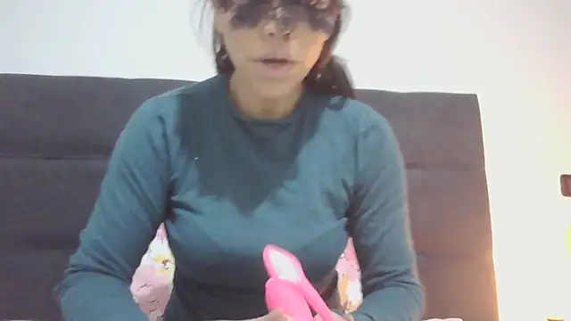 Snapshot of Dolcezzastella chatting on 12, 2, 2026 Dolcezzastella online show from 12, 2, 2026