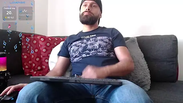 Snapshot of SpermsBank chatting on 28, 9, 2025 SpermsBank online show from 28, 9, 2025