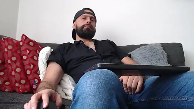 Snapshot of SpermsBank chatting on 29, 10, 2025 SpermsBank online show from 29, 10, 2025