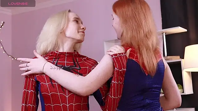 Snapshot of t_A_T_u chatting on 12, 2, 2026 t A T u online show from 12, 2, 2026