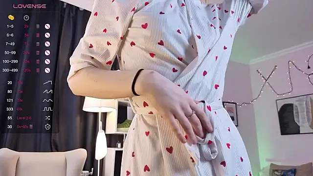 Snapshot of t_A_T_u chatting on 28, 2, 2026 t A T u online show from 28, 2, 2026