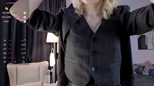 Snapshot of t_A_T_u chatting on 27, 2, 2026 t A T u online show from 27, 2, 2026