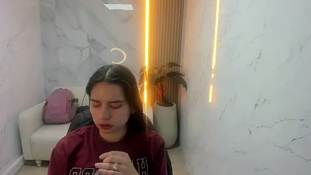 Qetsyah tf online show from 7, 2, 2026