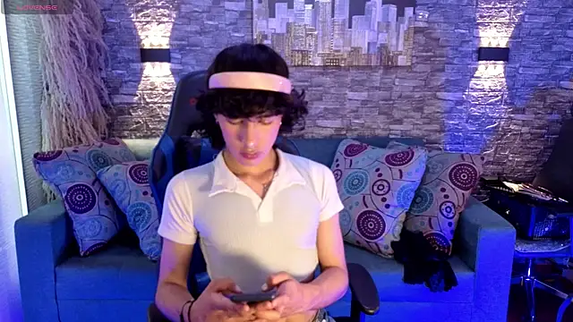 santii foxs online show from 17, 1, 2026