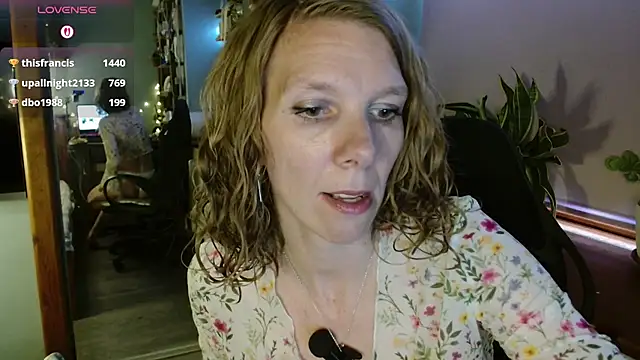 Daisy Lovely online show from 10, 7, 2026