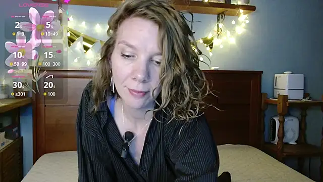 Daisy Lovely online show from 10, 4, 2026