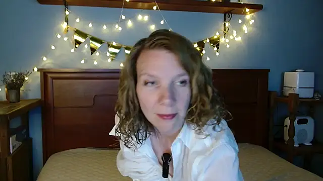 Daisy Lovely online show from 1, 6, 2026