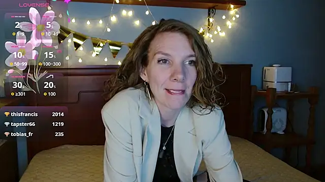 Daisy Lovely online show from 8, 4, 2026