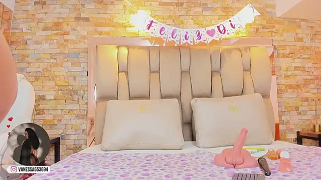 kendall grace online show from 18, 2, 2026