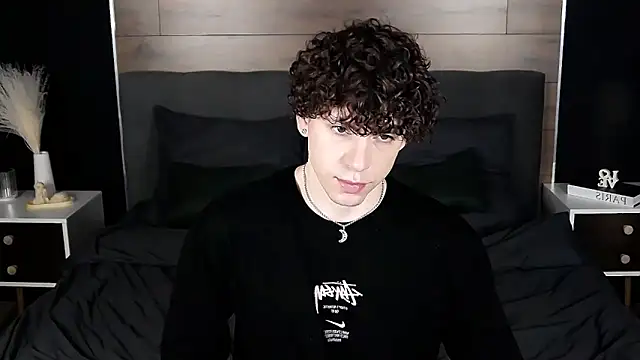 Snapshot of TylerGibson chatting on 3, 3, 2026 TylerGibson online show from 3, 3, 2026