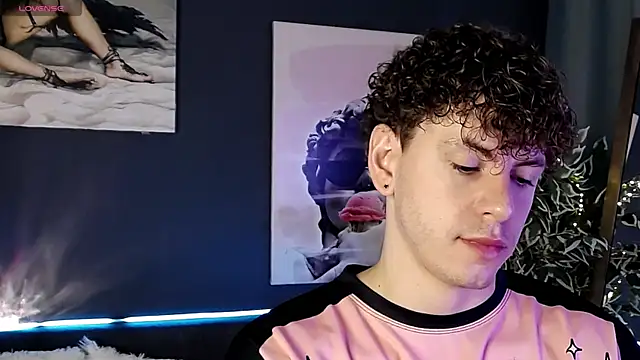 Snapshot of TylerGibson chatting on 28, 6, 2026 TylerGibson online show from 28, 6, 2026