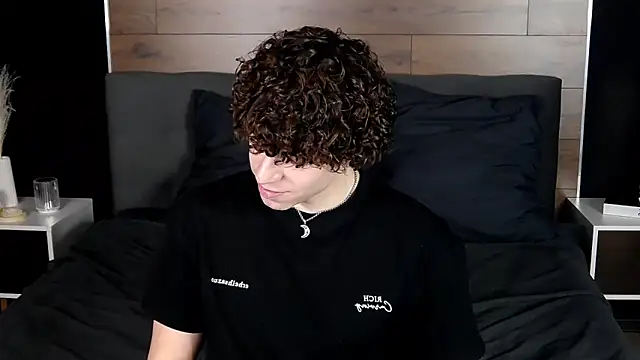 Snapshot of TylerGibson chatting on 6, 2, 2026 TylerGibson online show from 6, 2, 2026