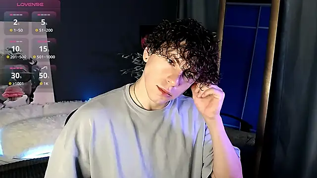 Snapshot of TylerGibson chatting on 17, 6, 2026 TylerGibson online show from 17, 6, 2026