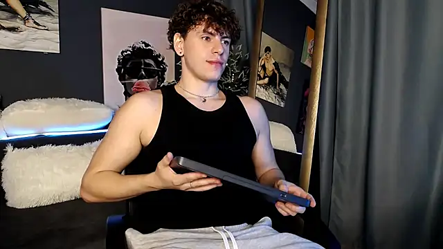 Snapshot of TylerGibson chatting on 1, 7, 2026 TylerGibson online show from 1, 7, 2026