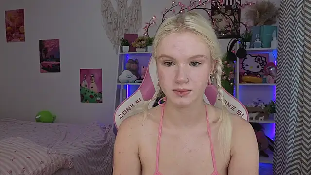 Mia WaterFall online show from 3, 7, 2026