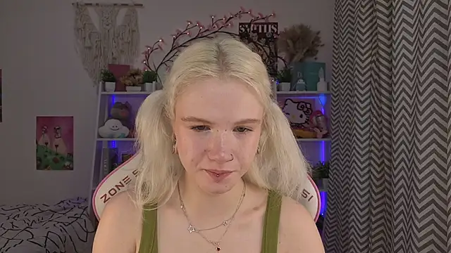 Mia WaterFall online show from 29, 5, 2026