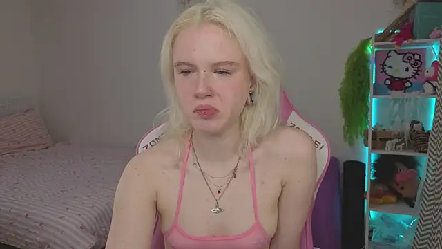 Mia WaterFall online show from 16, 4, 2026