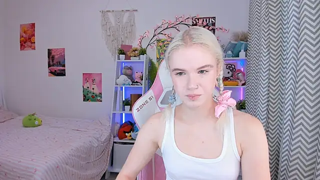 Mia WaterFall online show from 11, 7, 2026