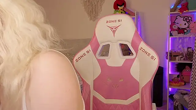 Mia WaterFall online show from 21, 3, 2026