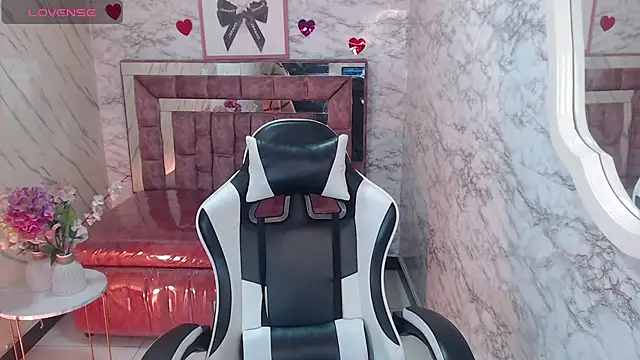 Melisa v online show from 17, 4, 2026