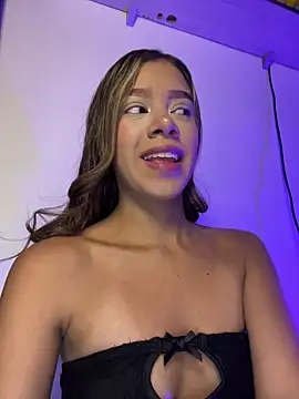 Snapshot of BellaMoon_ chatting on 18, 2, 2026 BellaMoon online show from 18, 2, 2026