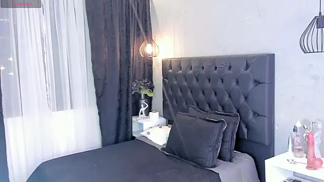 isabella nowa online show from 24, 3, 2026