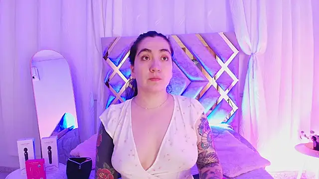 KathiaJenner online show from 4, 7, 2026