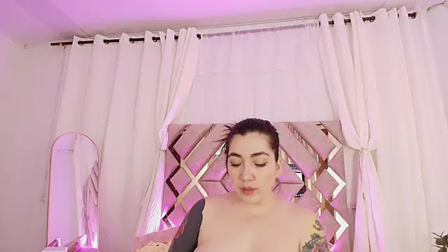 KathiaJenner online show from 26, 4, 2026