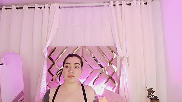KathiaJenner online show from 24, 4, 2026