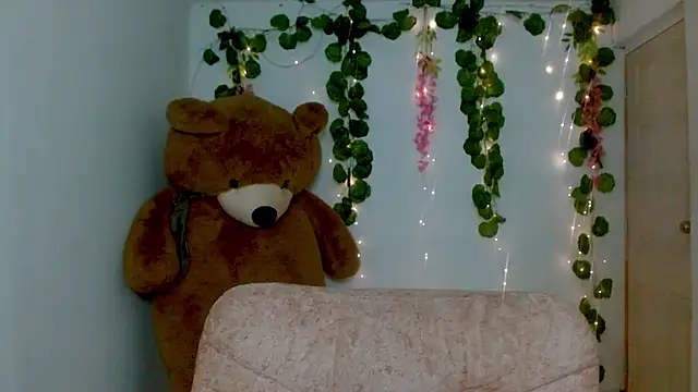 Snapshot of princess1609 chatting on 4, 3, 2026 princess1609 online show from 4, 3, 2026