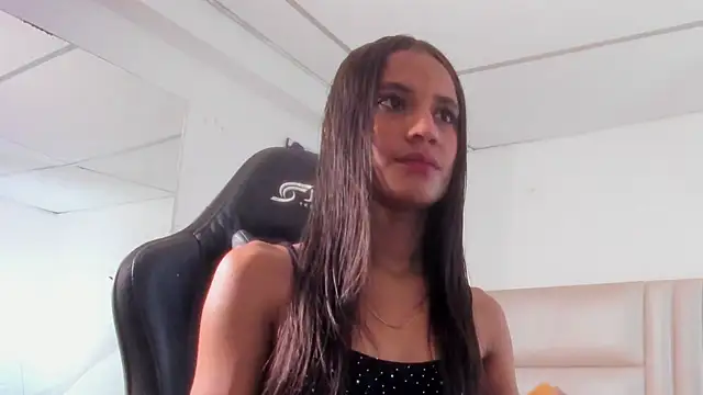 emily  mcqueen online show from 22, 4, 2026