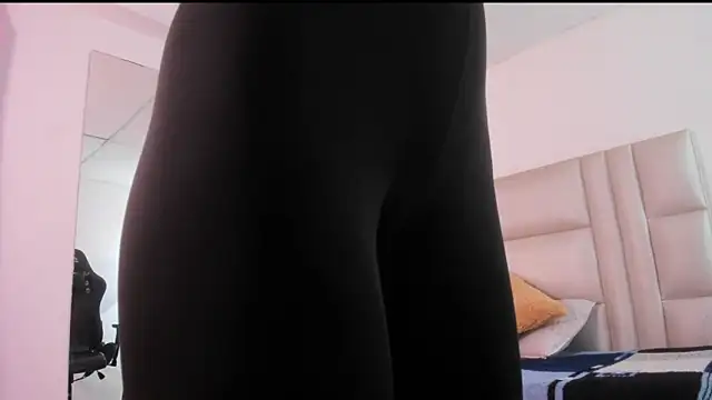emily  mcqueen online show from 30, 4, 2026
