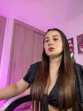 Snapshot of saray_mendozaa chatting on 22, 6, 2026 saray mendozaa online show from 22, 6, 2026