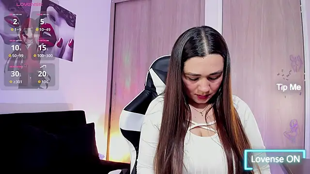 saray mendozaa online show from 5, 4, 2026