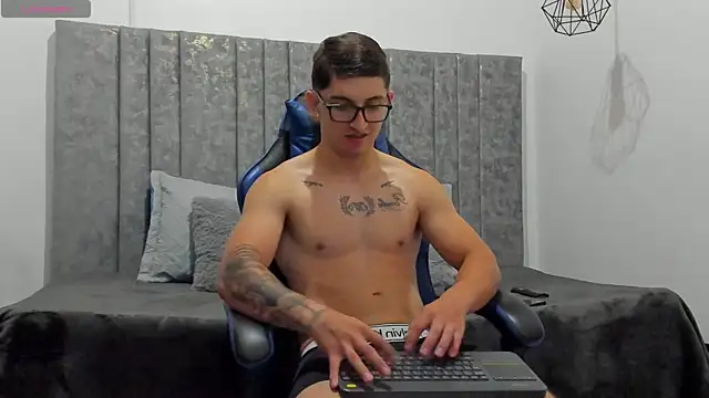Calvin Hunter online show from 3, 6, 2026
